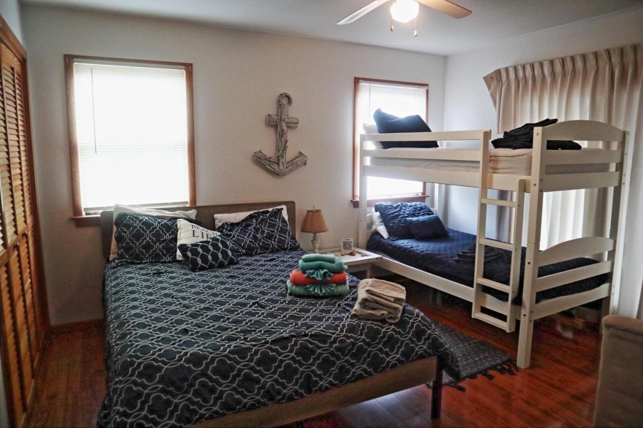 Lake Front Modern Beach House-Hatteras Island 埃文 外观 照片